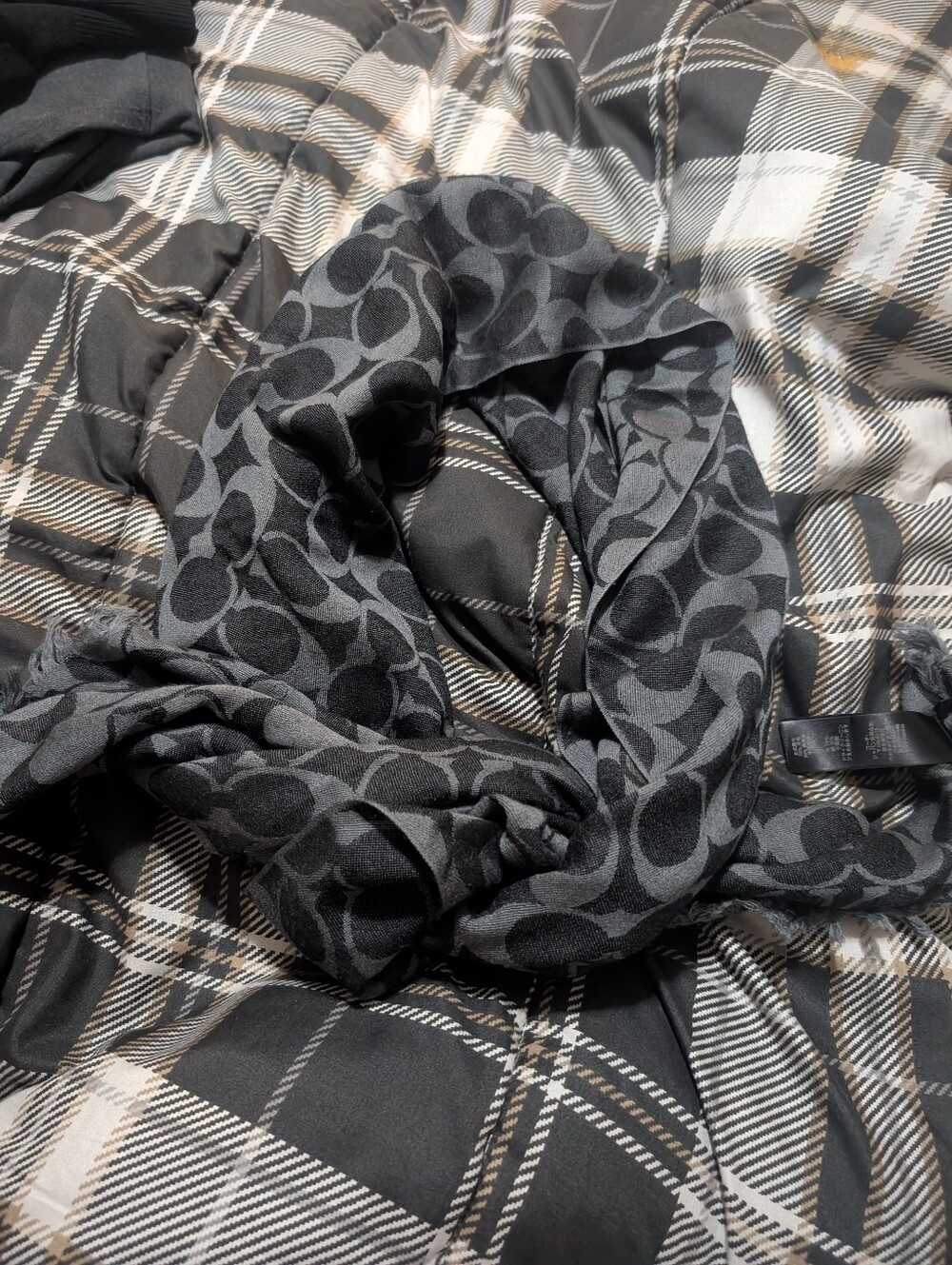 Coach Black Gray Signature Large Scarf - Picture 4 of 4